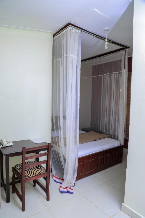 Royal Park Hotel Jinja Exteriér fotografie