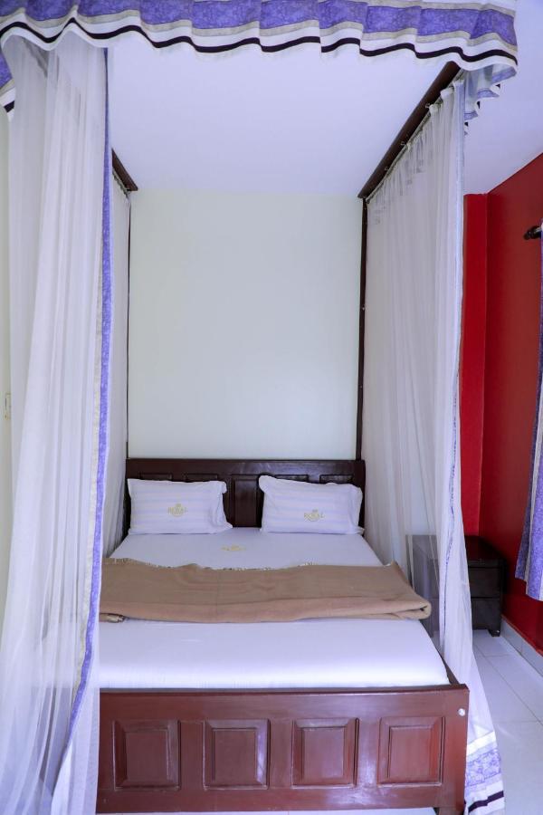 Royal Park Hotel Jinja Exteriér fotografie