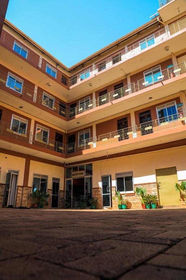 Royal Park Hotel Jinja Exteriér fotografie